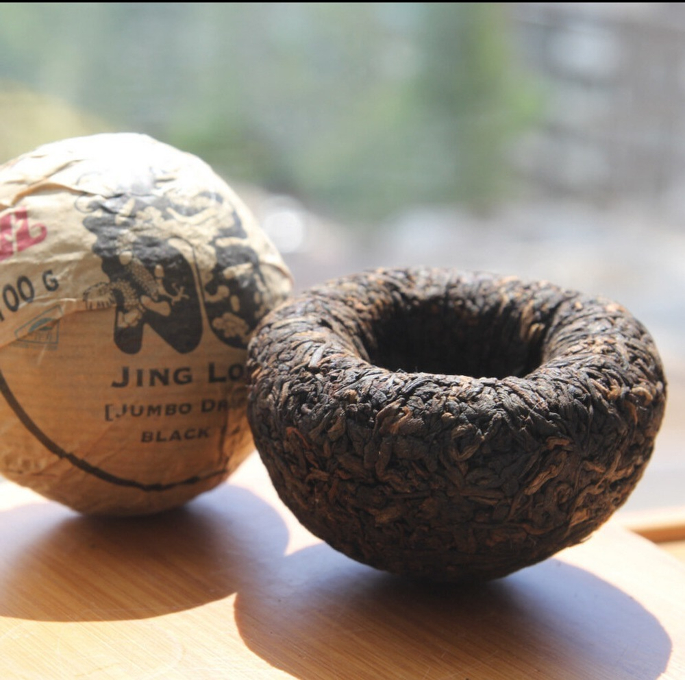 0555/2022 Чай прессованный черный Пуэр Шу "Цзинлун, Год Дракона", то ча 100гр