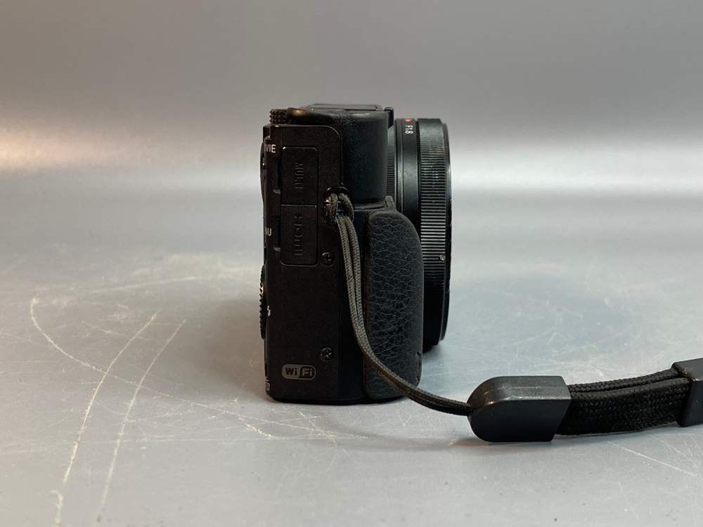 Sony DSC-RX100M3 Вспышка щелкает