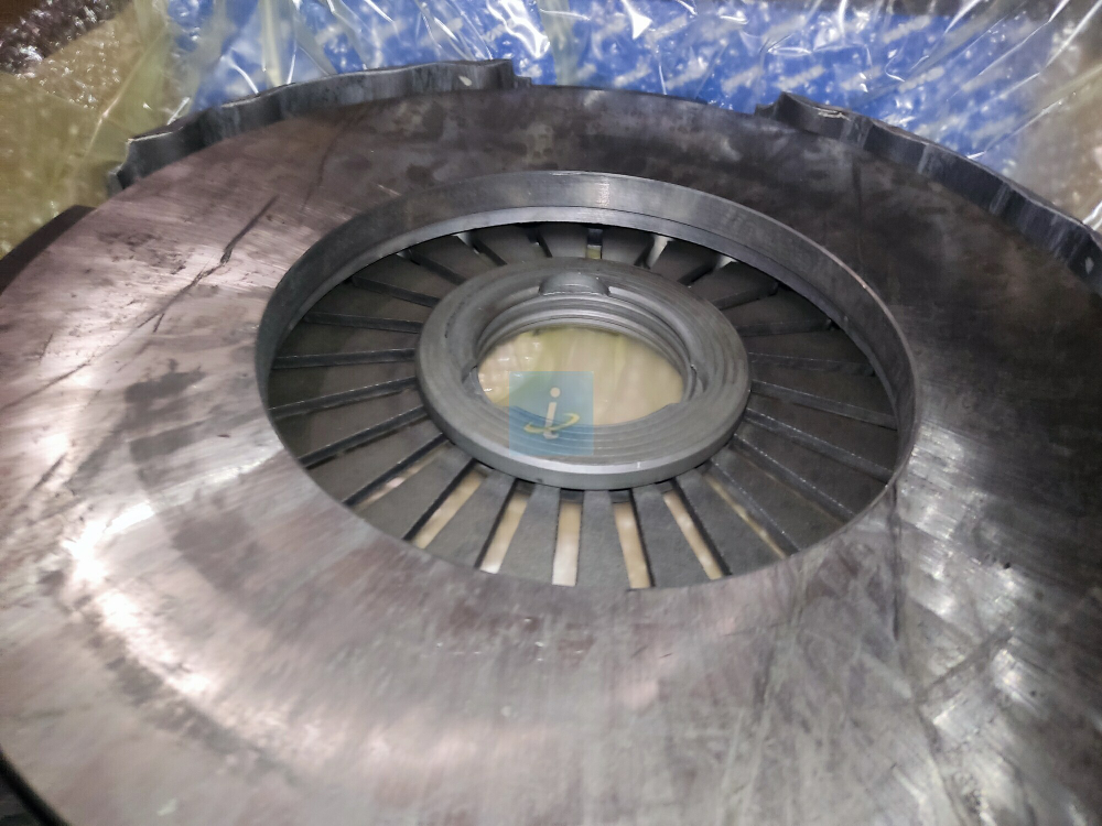 Диск нажимной с кожухом в сборе 187.1601090