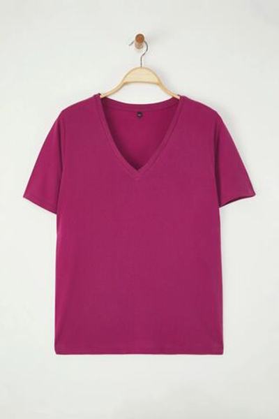 Розово-сухая Повседневная футболка больших размеров с v-образным вырезом и модальными драпировками TBBSS25BF00053