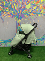 Коляска детская MOWBaby "LIME" MB100 Mint