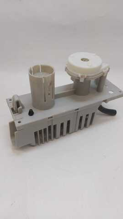 3 Насос откачки конденсата для сушильной машины Bosch Siemens 497217 б/у