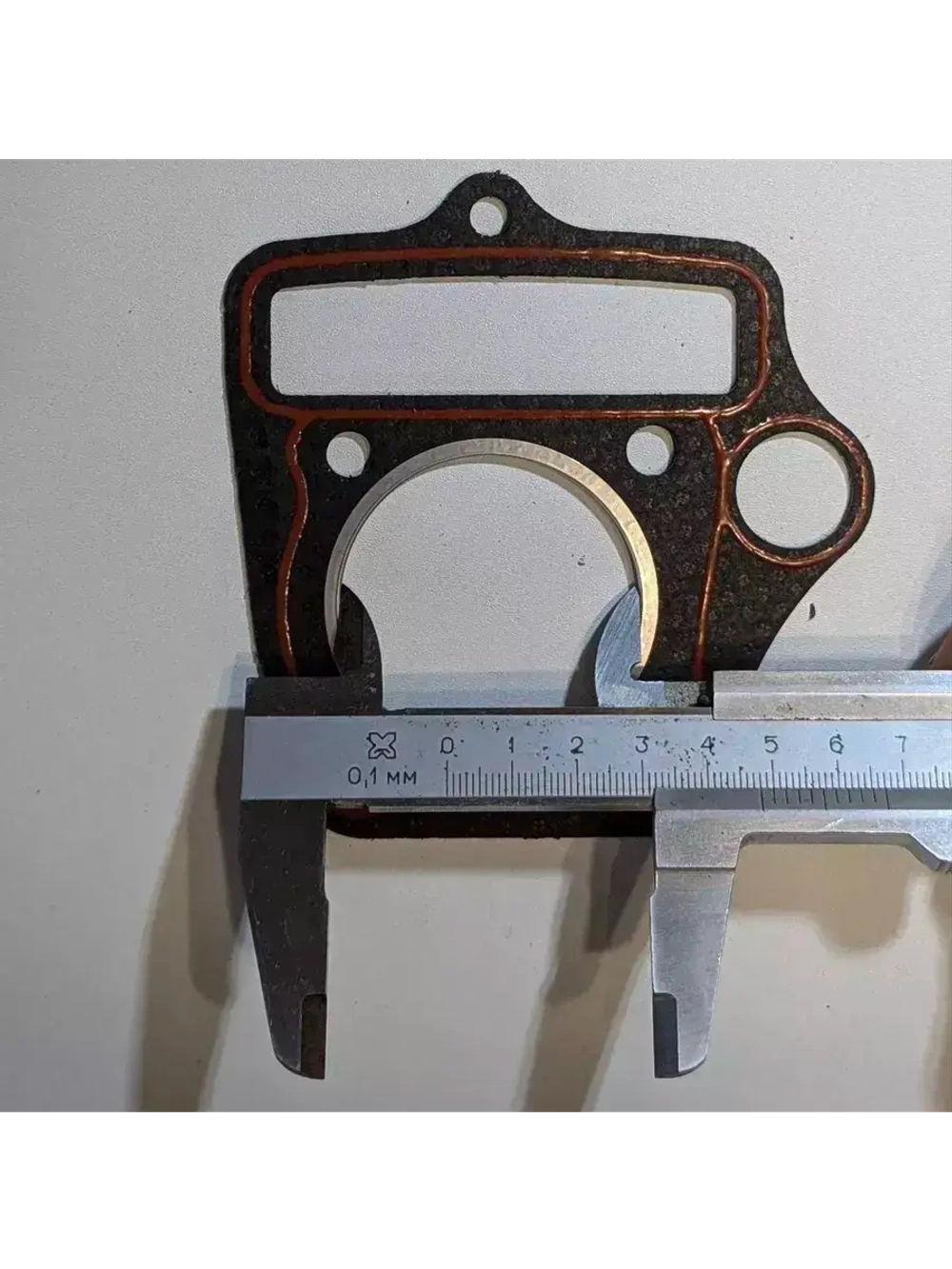 - Комплект прокладок для мотоцикла с двигателем 147FMH