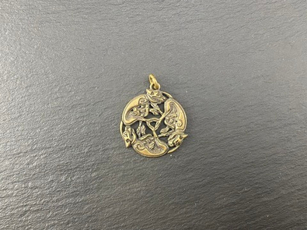 Подвеска. Кельтские собаки