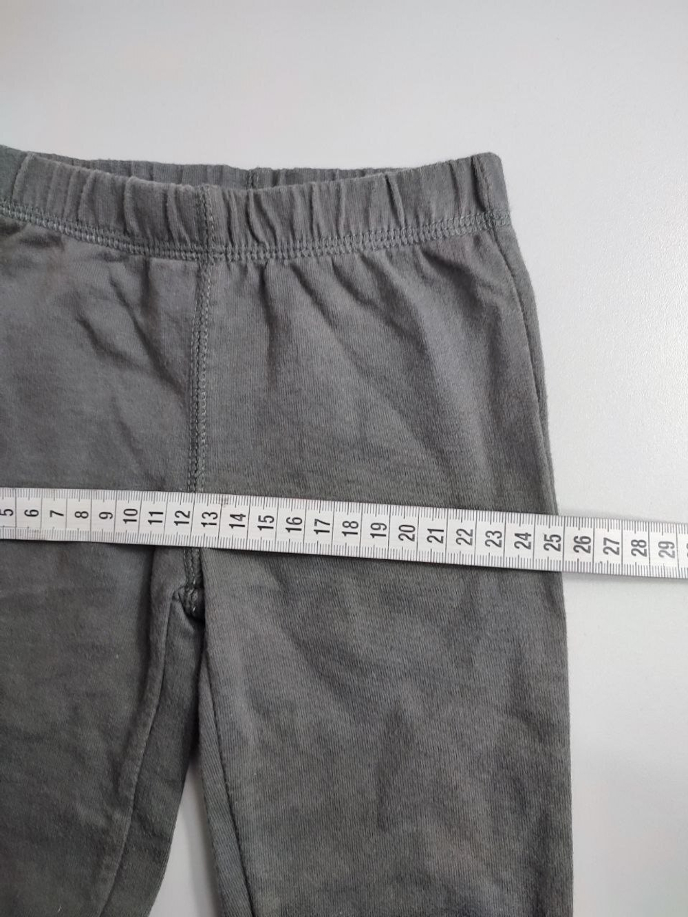 Штаны серые на 6 месяцев