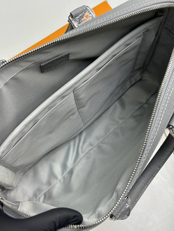 Портфель Louis Vuitton
