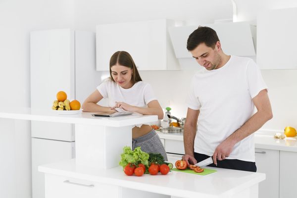 Встроенные модульные кухни: уют и функциональность.