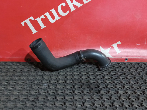 Патрубок системы охлаждения