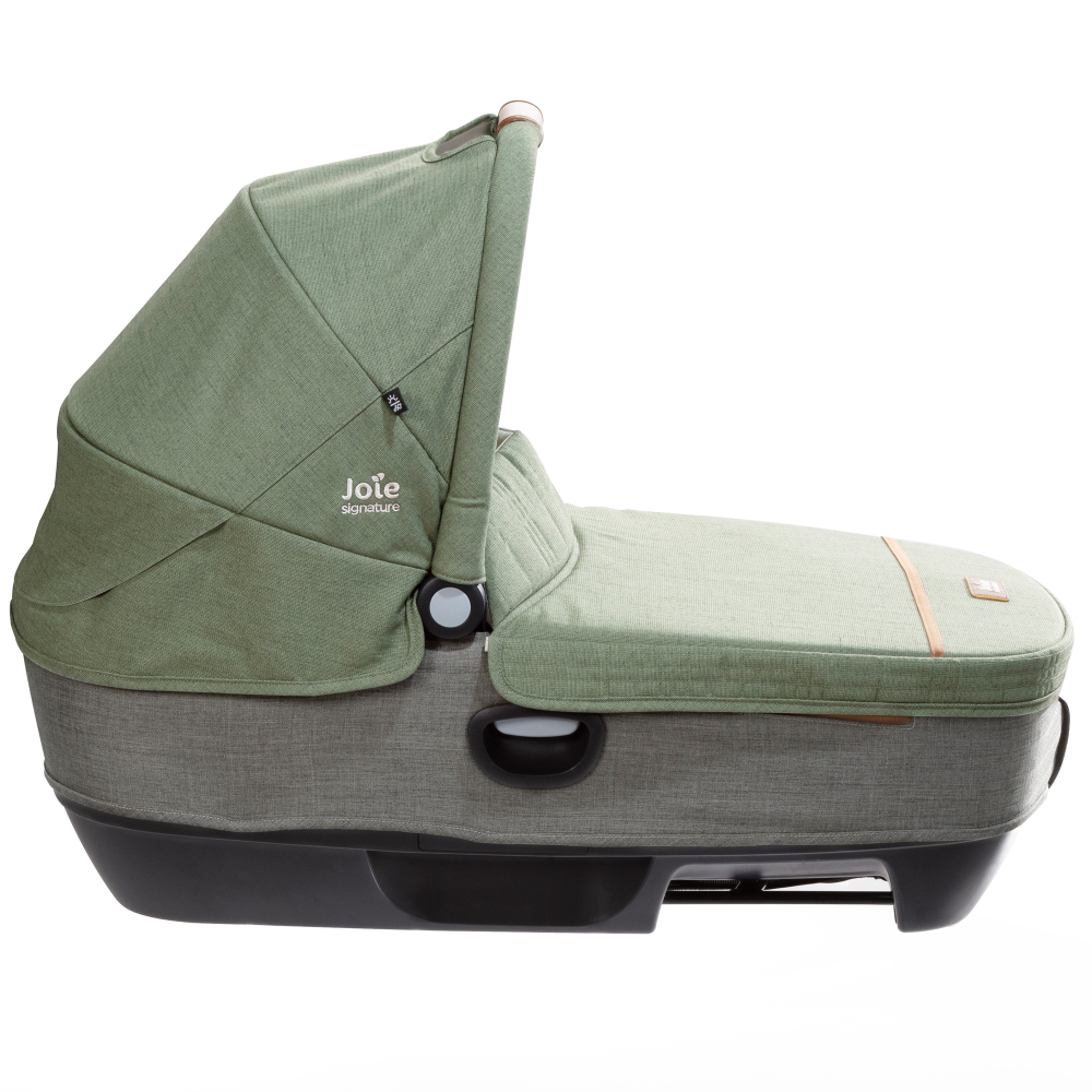 Детское автокресло Joie Calmi