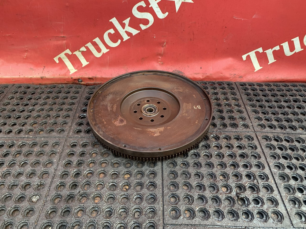 Маховик двигателя