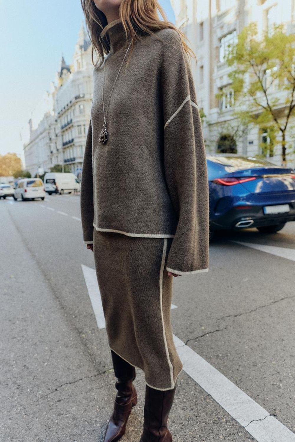 ZARA СВИТЕР ИЗ ТРИКОТАЖА С КОНТРАСТНОЙ ОТДЕЛКОЙ, СЕРО-КОРИЧНЕВЫЙ