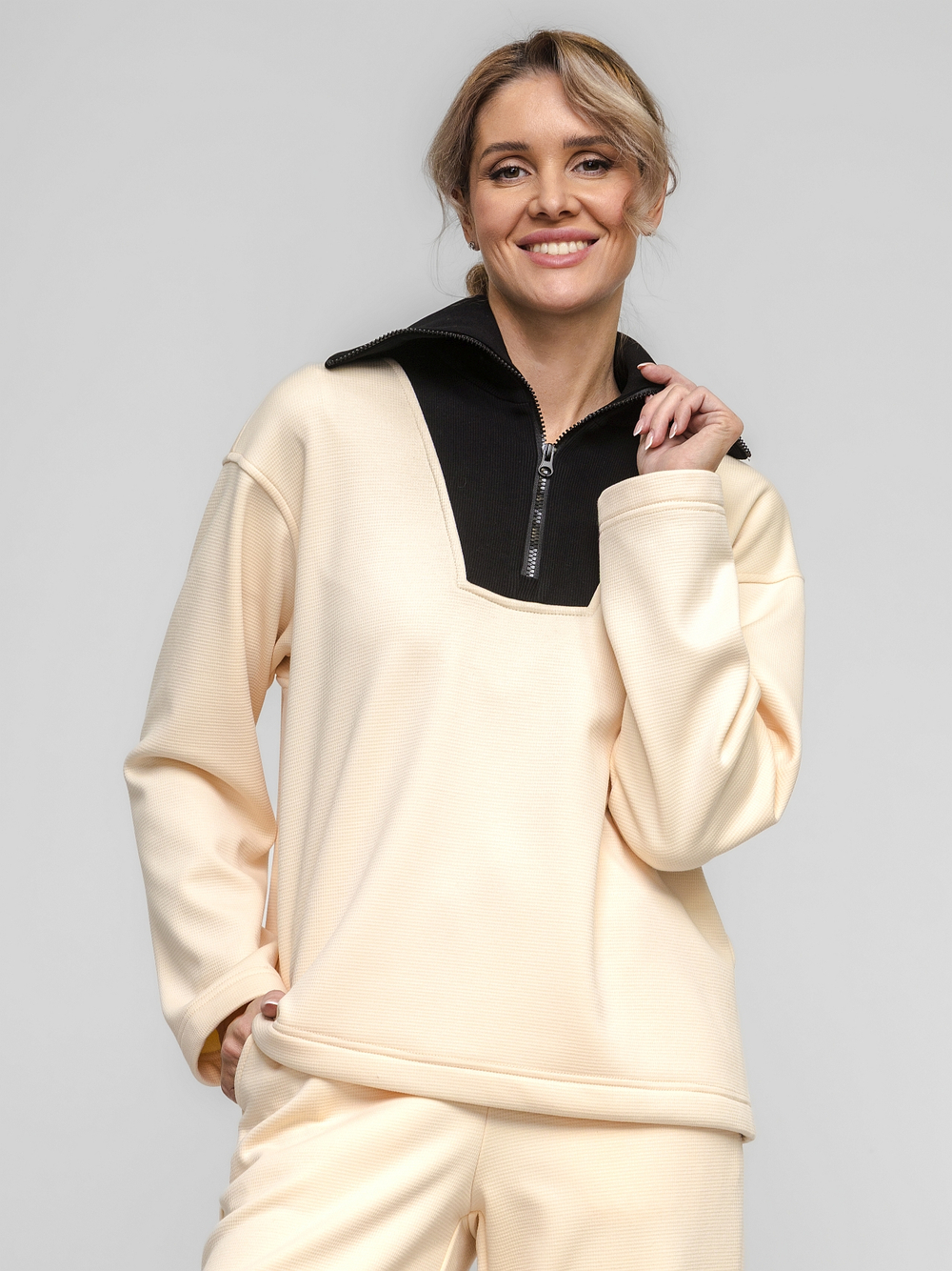 Свитшот с декорированным воротом, женский, цвет "Кремовый мёд"