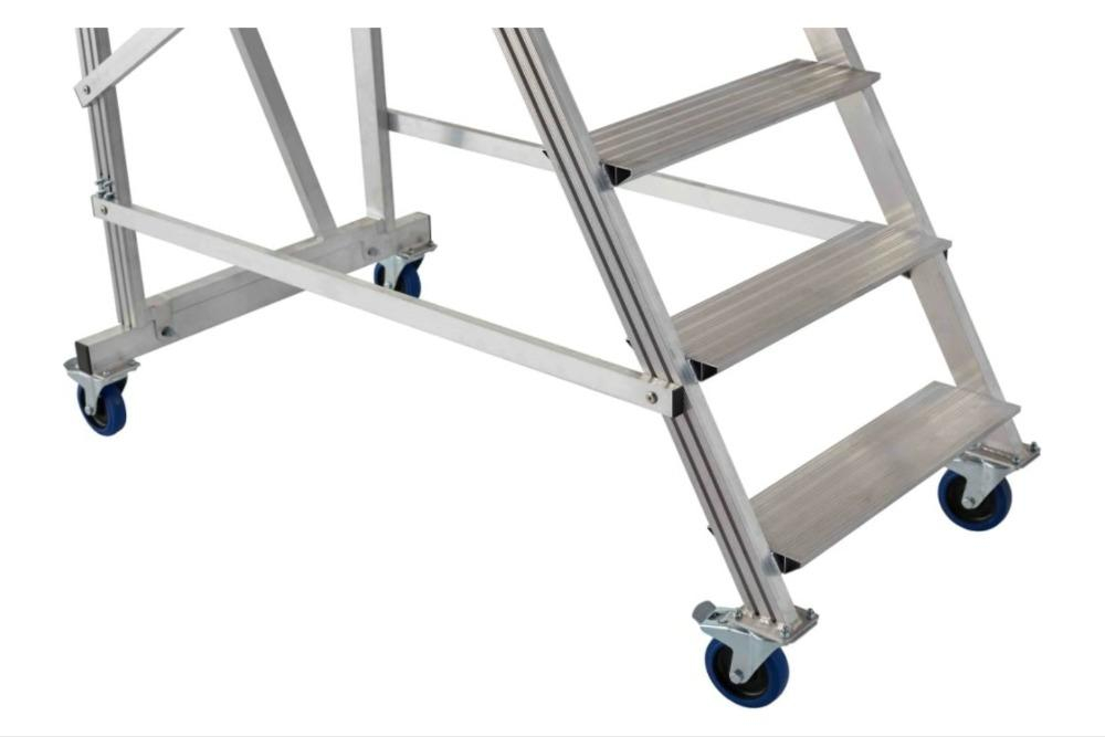 Вышка - стремянка разборная на колесах (150 кг) MEGAL ВС-1.8