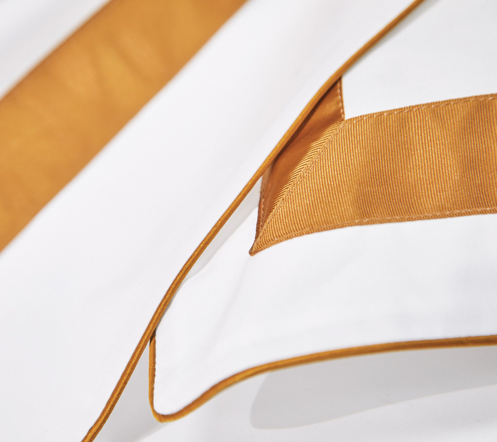 Постельное белье 2 спальное евро Blanc des Vosges Egerie Ambre белое с янтарной отделкой