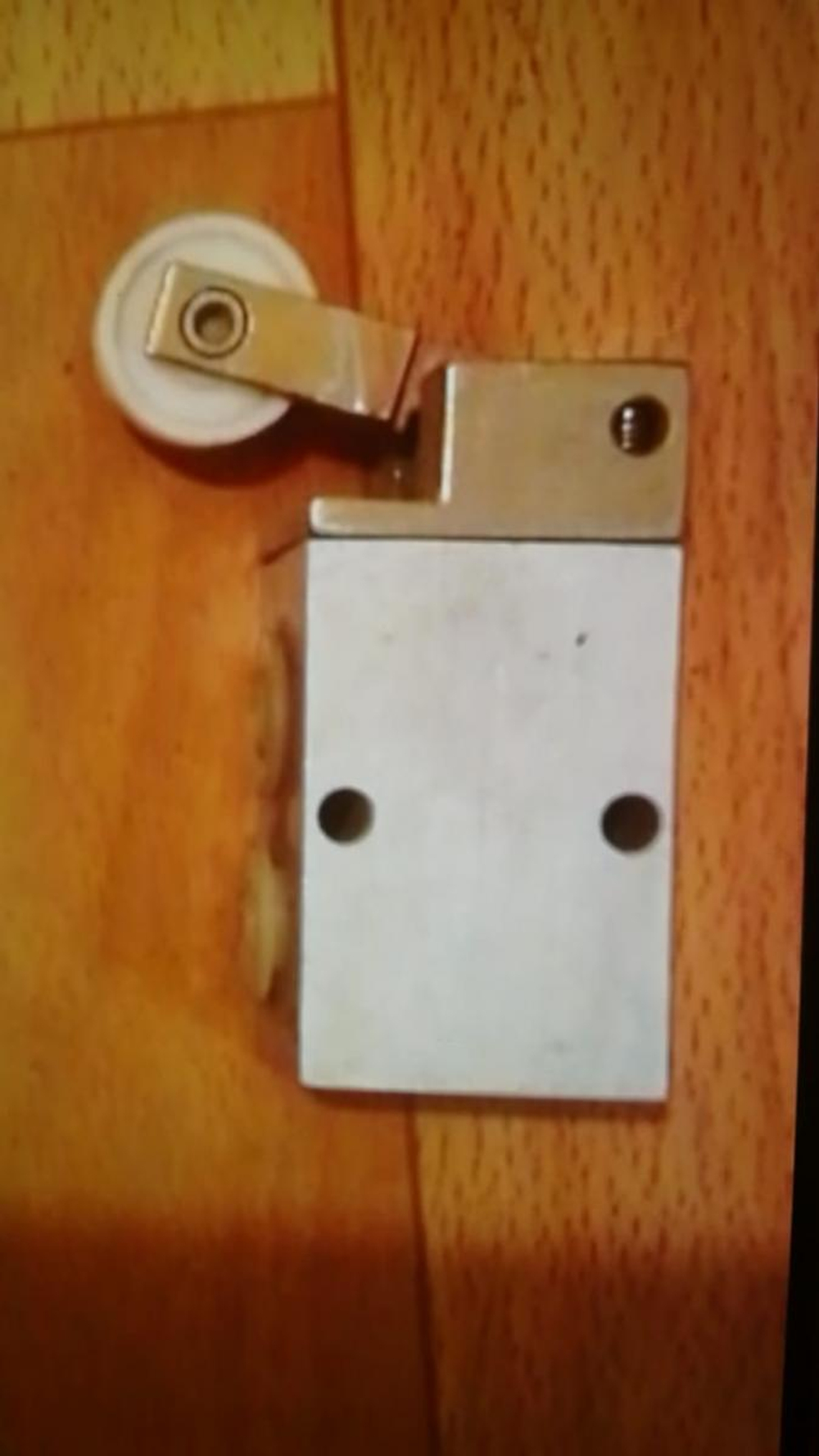 Пневмораспределитель ИВ76-21М