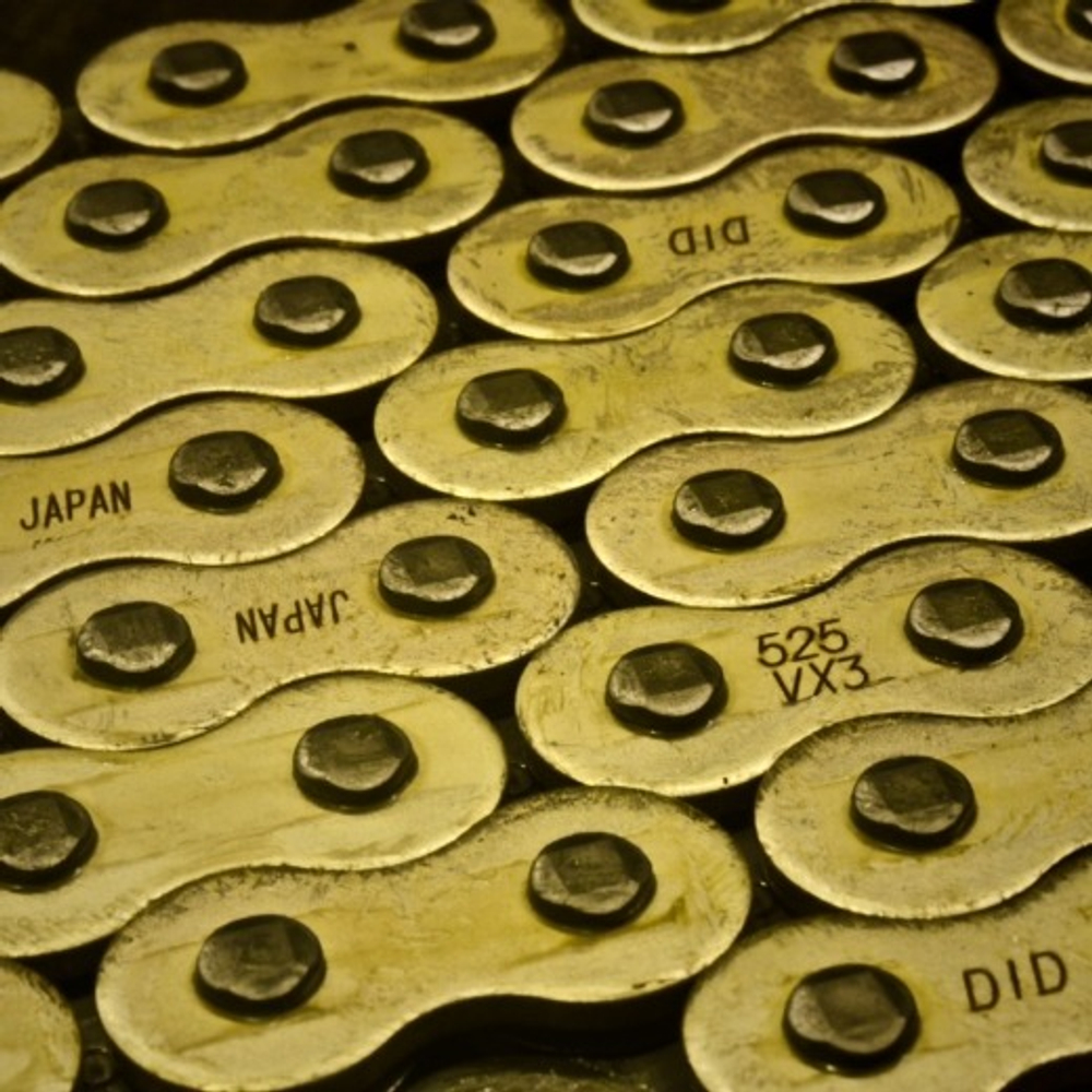 Цепь приводная DID 525VX3 G&B черно-золотая 1 звено