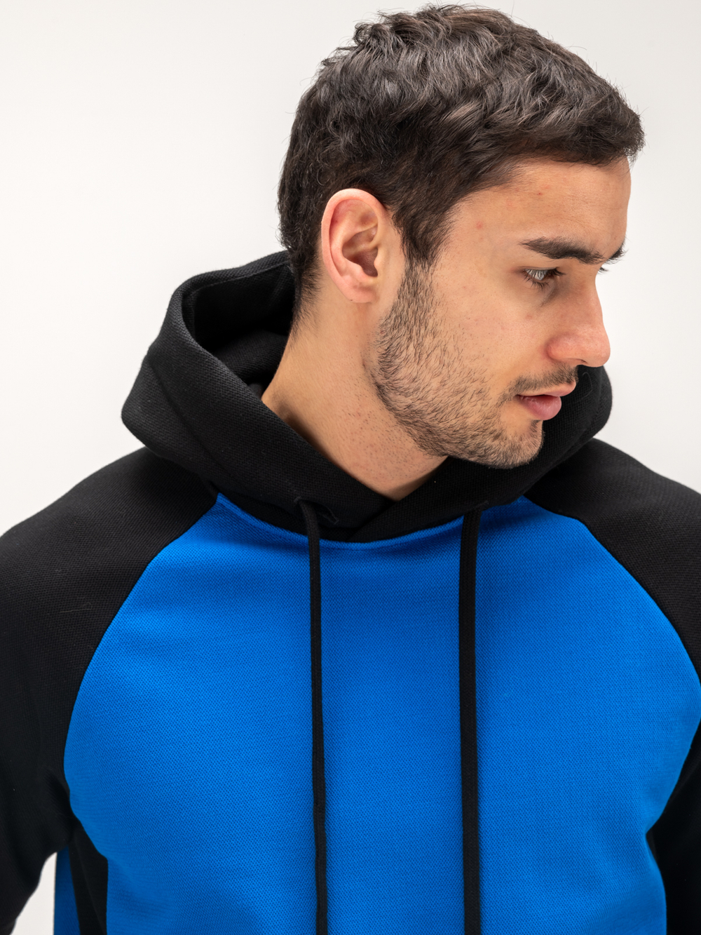 Костюм мужской спортивный. Синий/черный