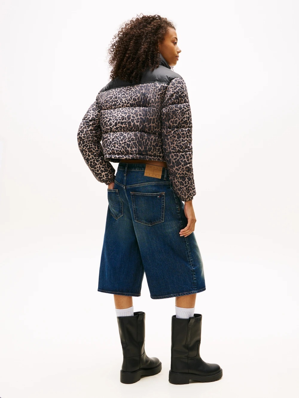 Куртка утепленная женская TOMMY JEANS TJW CROPPED LEOPARD