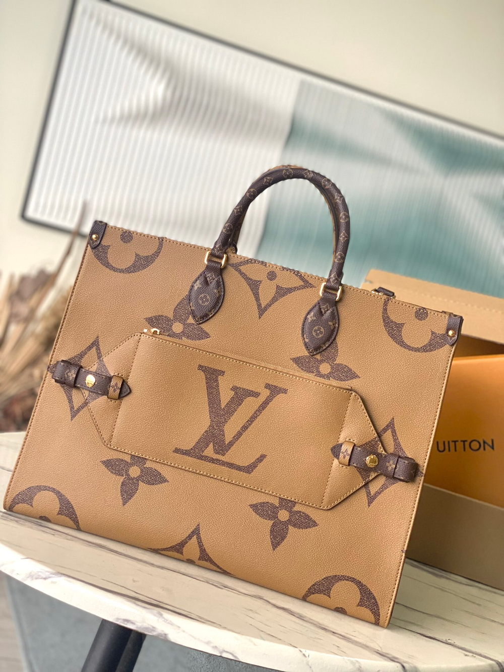 Louis Vuitton Onthego Voyage