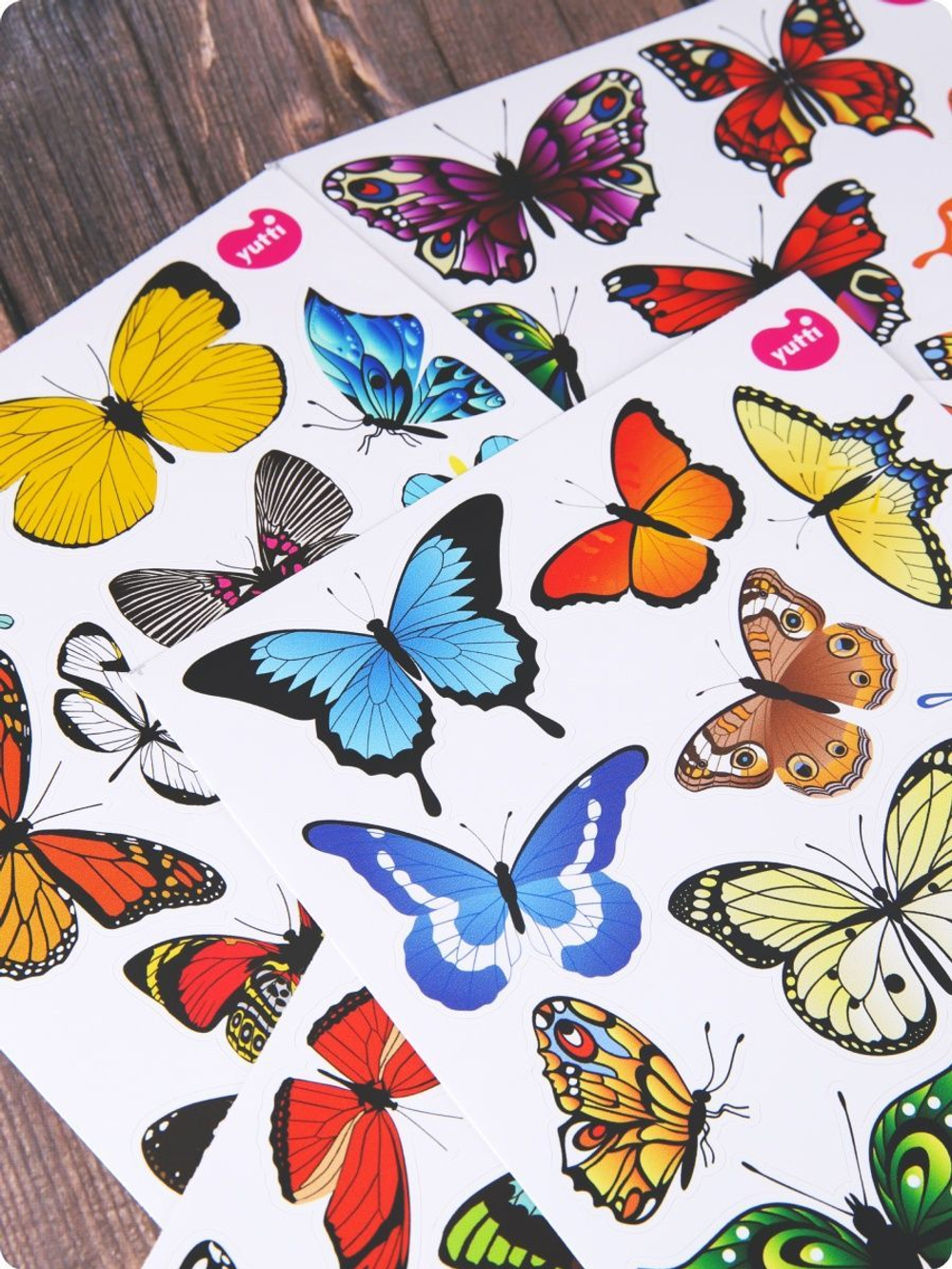 Наклейки бабочки для декорирования интерьера