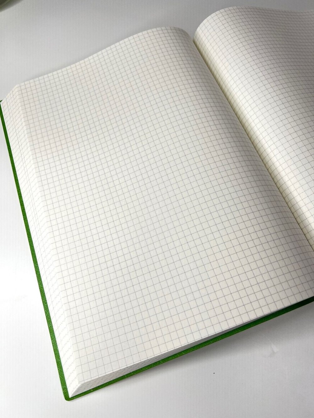 Блокнот А4 200л. (400страниц) в клетку без рамки Светло зеленый (К44-912КБР)