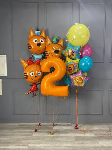 Набор шаров "Три кота" и стеклянный шар