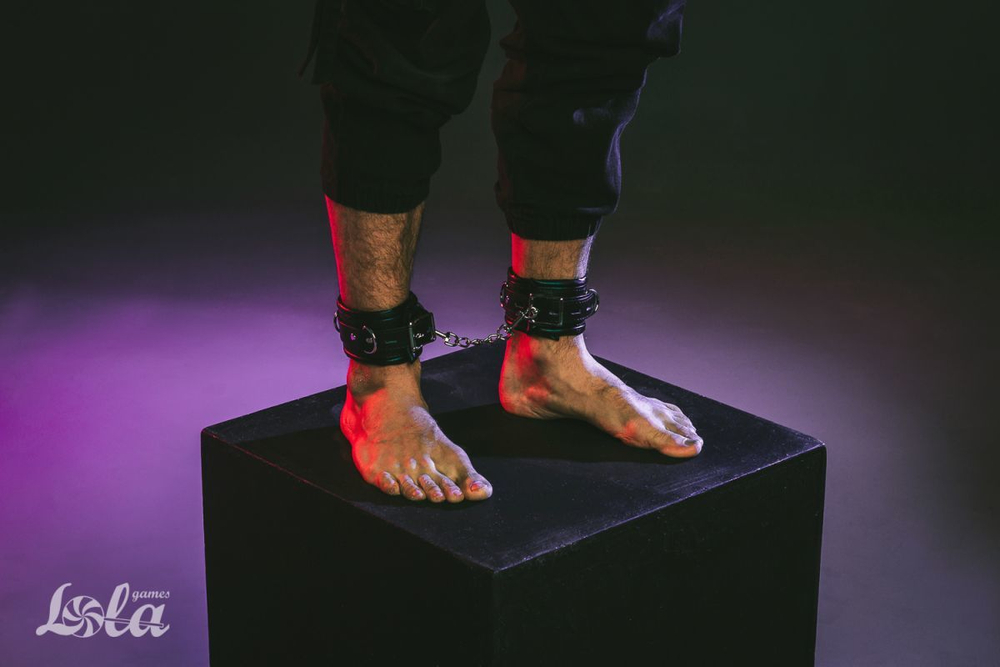 Оковы-поножи Lola Games Amazea, черные, ширина 6 см