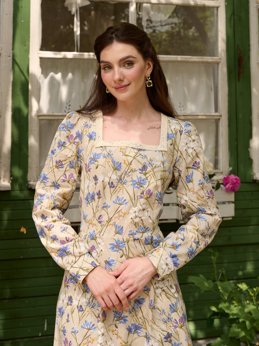 Платье лен с квадратным вырезом