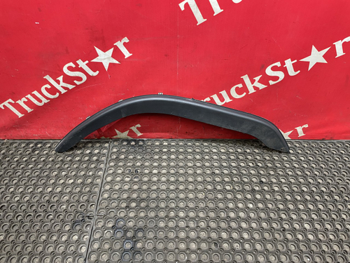 Накладка крыла левая