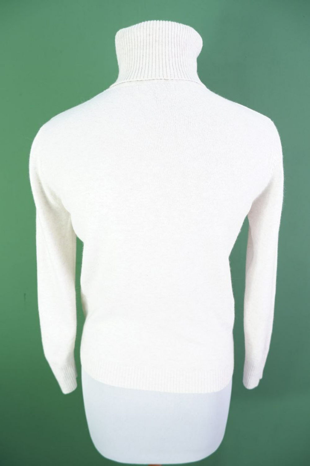 Джемпер с вискозой на каждый день 42 размер