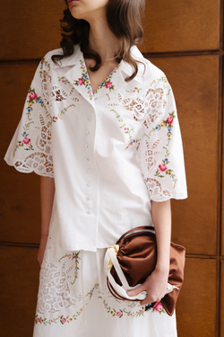 Рубашка с цветочной перфорированной вышивкой 