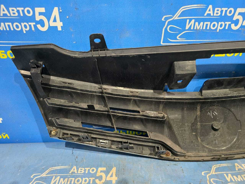 Решетка радиатора NISSAN NOTE 2008-2012