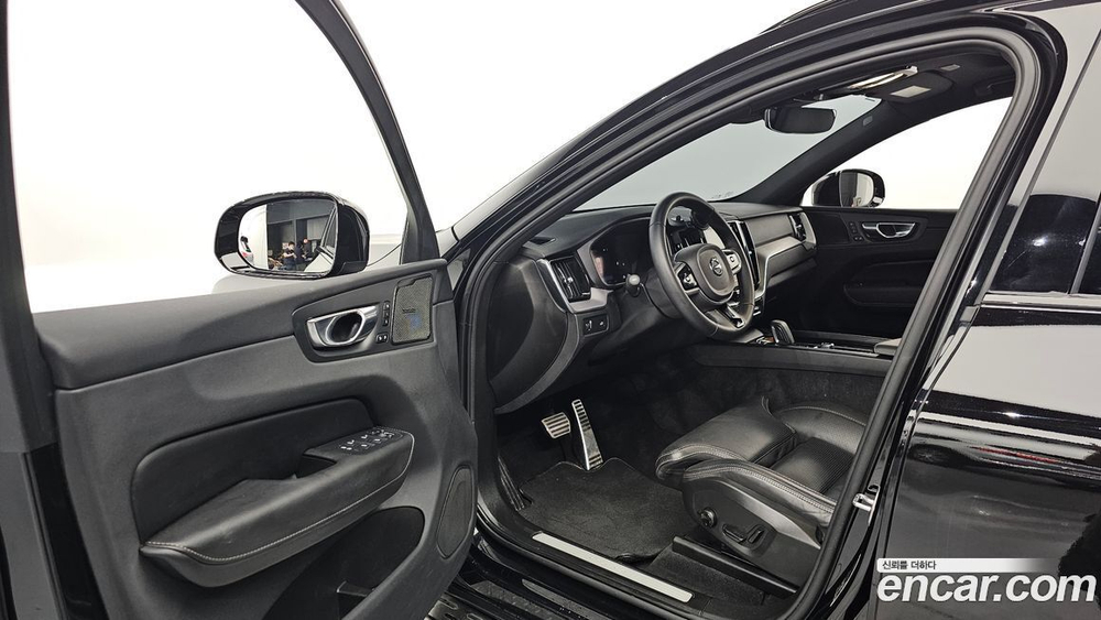 Volvo XC60 2 Generation B6 R-Design (02.2022)