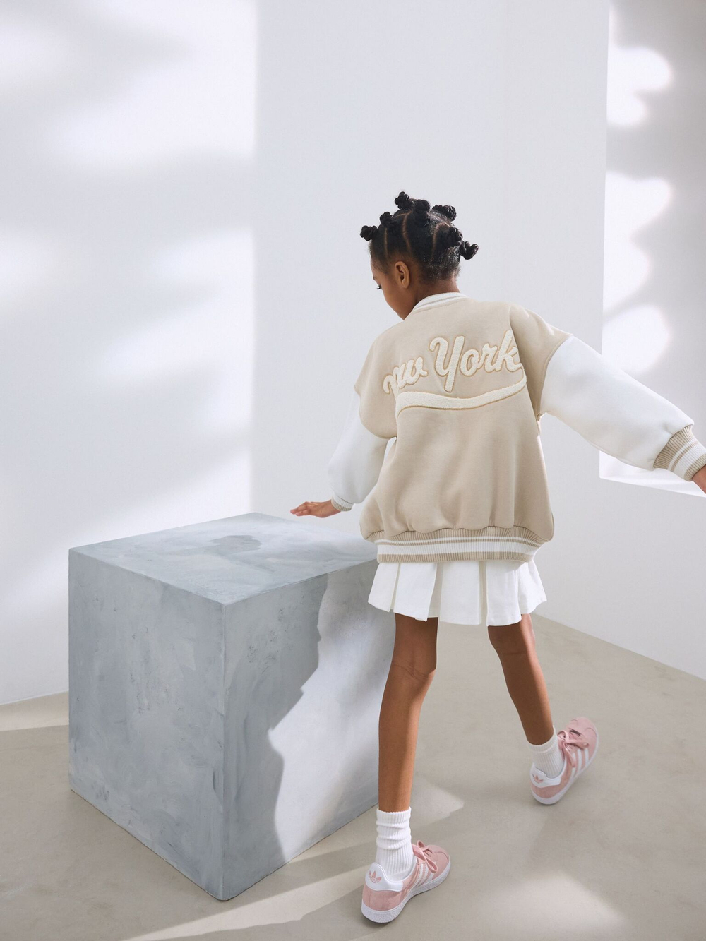 Бомбер для девочки Next AT9-148, Бежевый, Белый