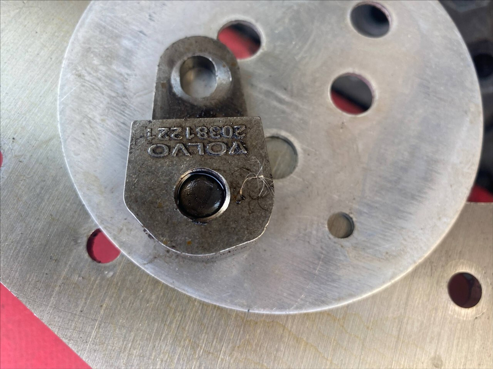 Плита двигателя 2019г