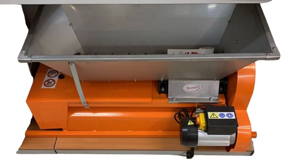 Дробилка с ГРЕБНЕОТДЕЛИТЕЛЕМ ЭЛЕКТРО Умница УИЭ-1500кг/ 750Вт-ЛН, НОВИНКА! нержавейка с регулировкой вальцов для винограда, ягод, фруктов