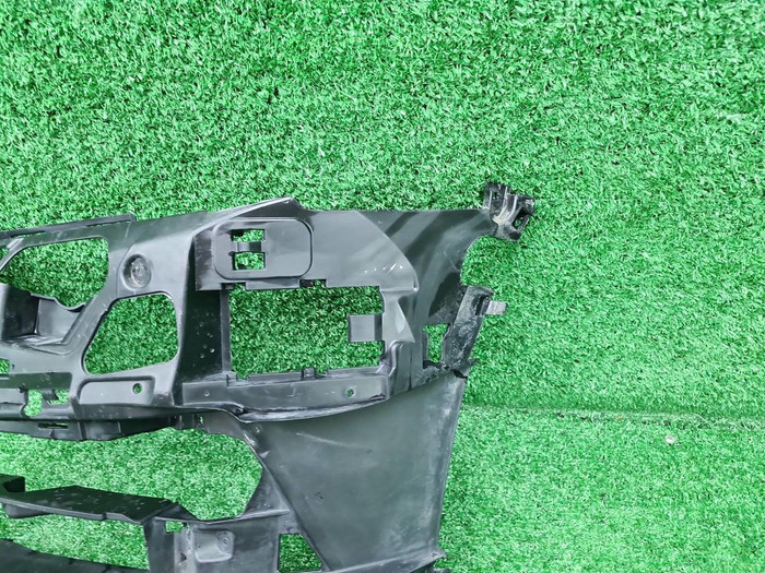 Кронштейн переднего бампера LH BMW 5er G30 (17-20)