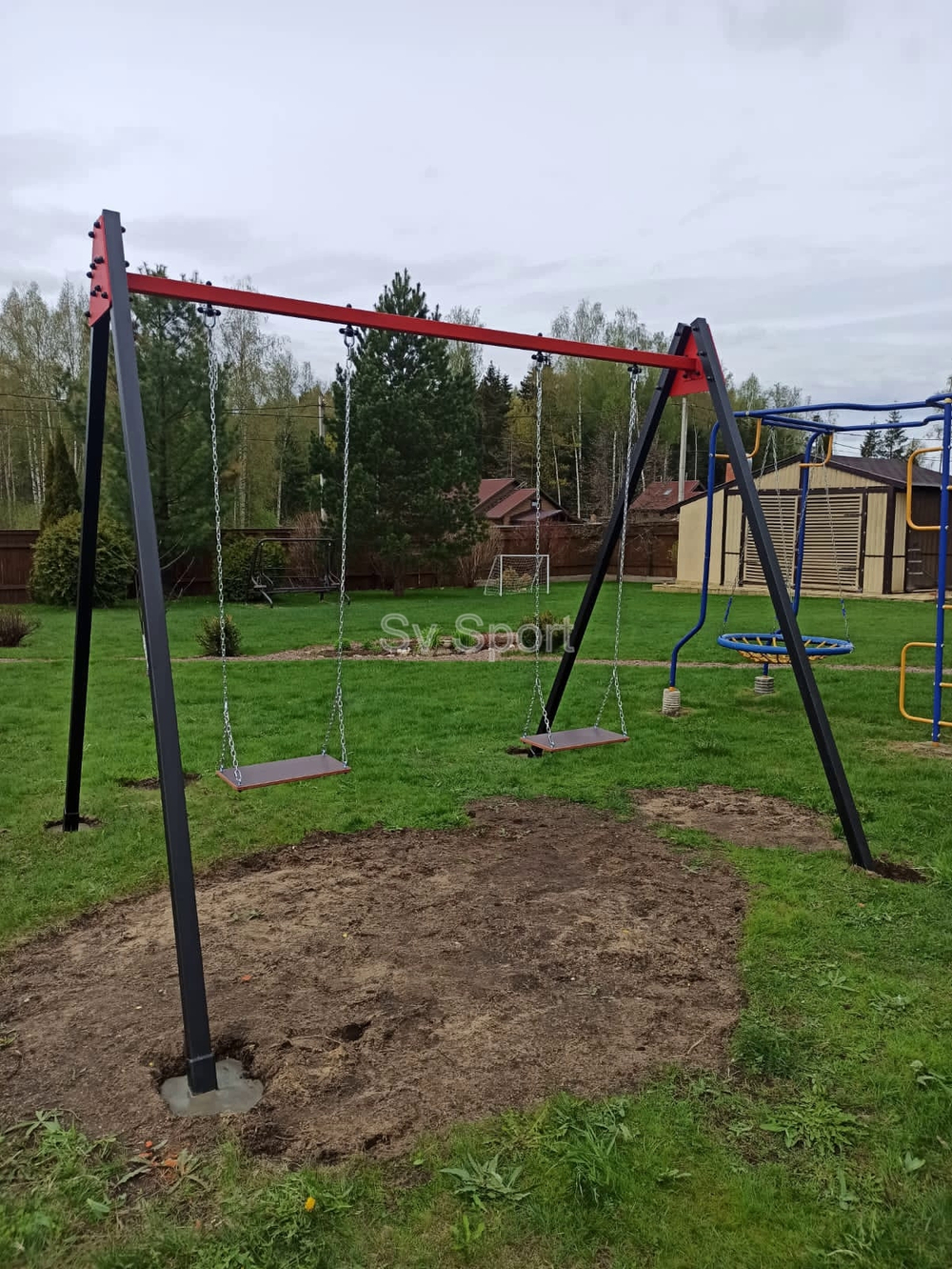 Монтаж уличных качелей Sv Sport