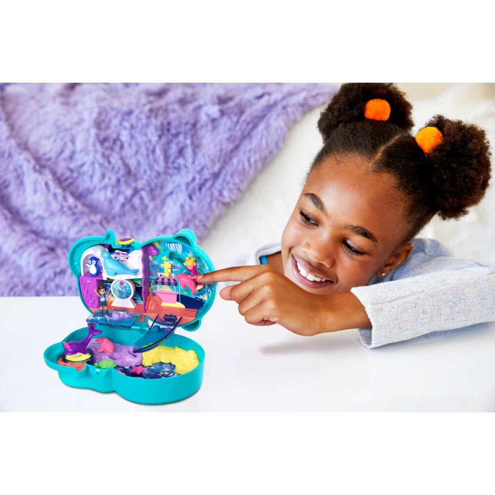 Polly Pocket - Океанариум выдр Компактный набор 2 куклы + аксессуары HCG16 / артикул   FRY35 HCG16  / GTIN 194735009350