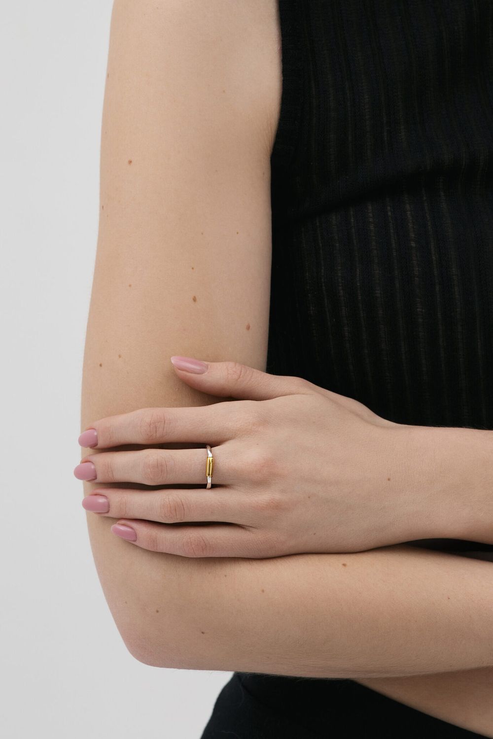 Кольцо битое с латунным пояском