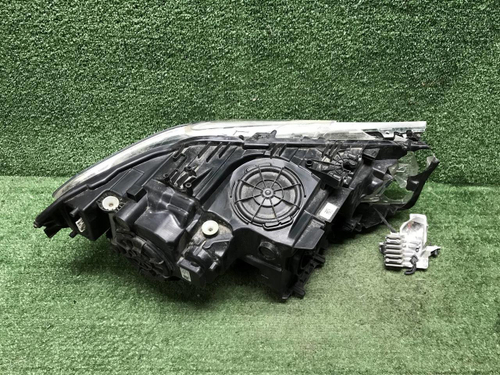 Битая Фара левая BMW 5er G30 (17-20) Adaptive LED