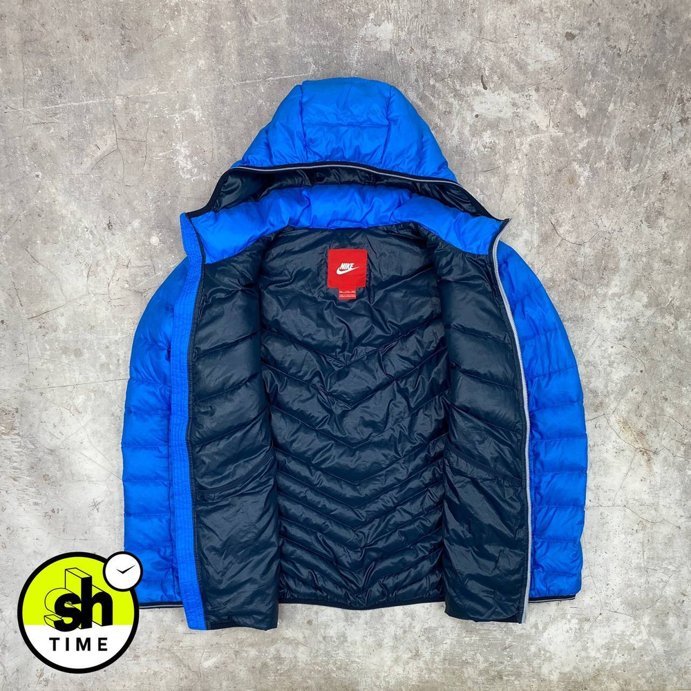 Микропуховик Nike