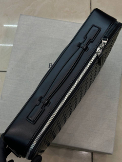 Сумка-мессенджер Bottega Veneta