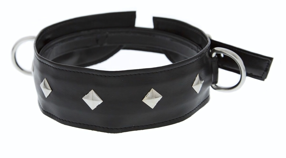 Полиуретановый ошейник с пуклями и D-кольцами Collar with Studs (Цвет: черный)