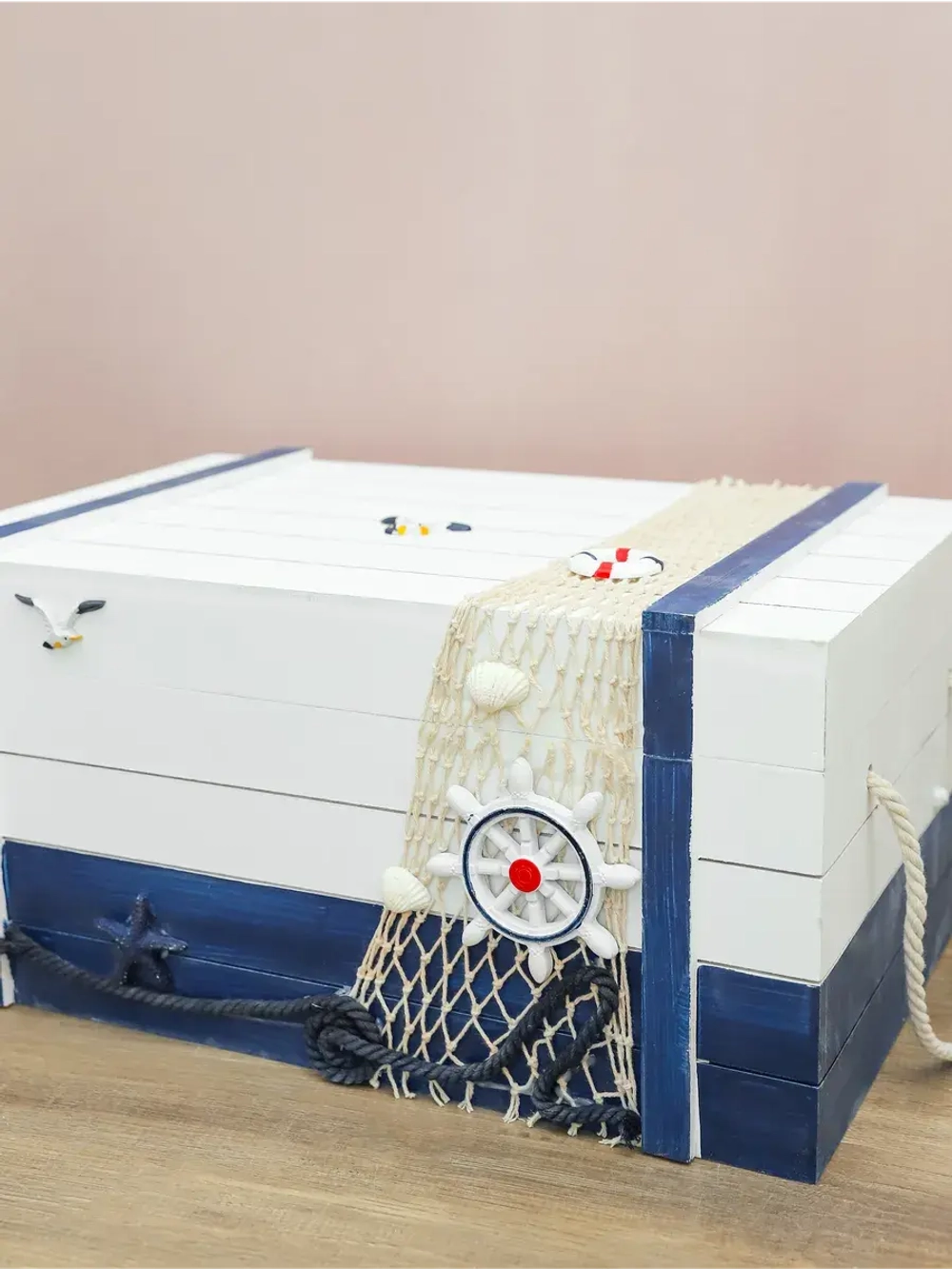 Ящик для хранения вещей