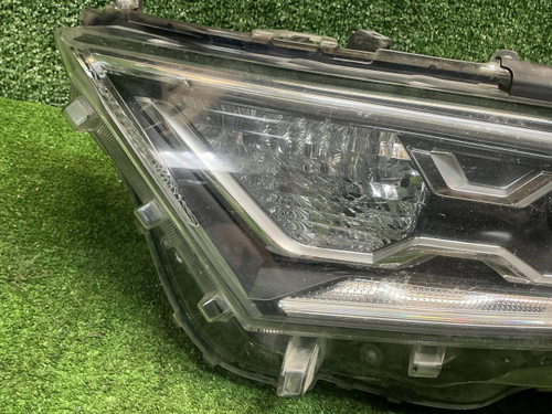 Фара левая Toyota RAV4 5 XA50 (2018-н.в.) LED