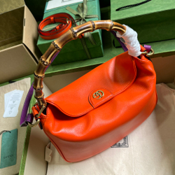 Gucci Diana Medium Shoulder Bag
