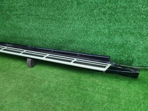 Накладка порога правая BMW X7 G07 (2019-н.в.)