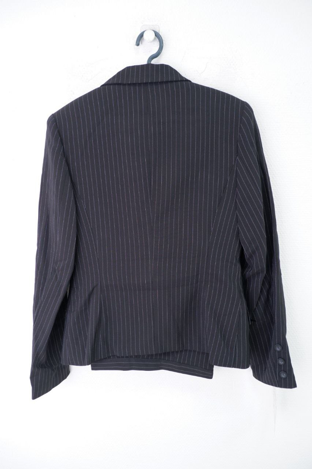 Костюм практичный на 14 лет, новый