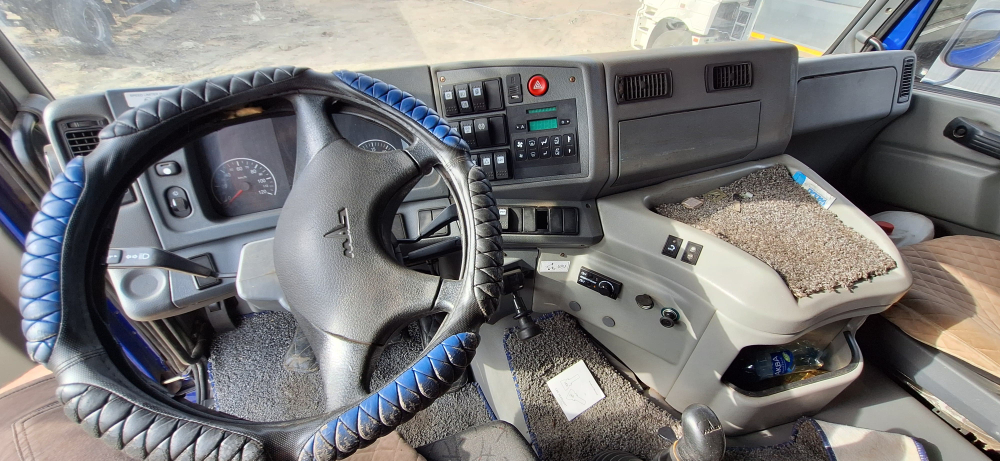 МАЗ 5440 4x2 Седельный тягач 544028-570-031 (Дизельный, 11,8 л, 428 л.с., МТ)